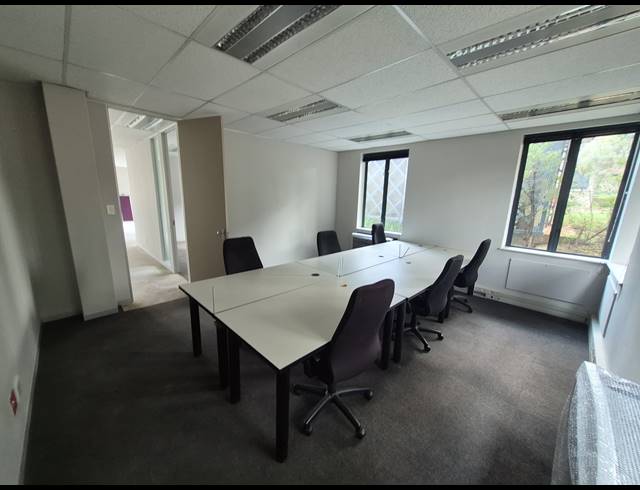 382M² OFFICE TO LET IN SANDTON CENTRAL